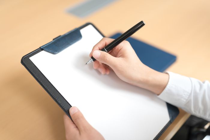 信用情報は金融機関だけでなく本人も確認できる