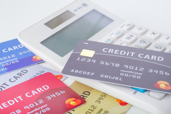 消費者金融の利用はクレジットカードの審査に影響する？確認のポイントや対策について
