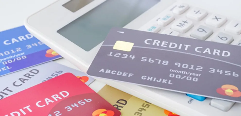 消費者金融の利用はクレジットカードの審査に影響する？確認のポイントや対策について