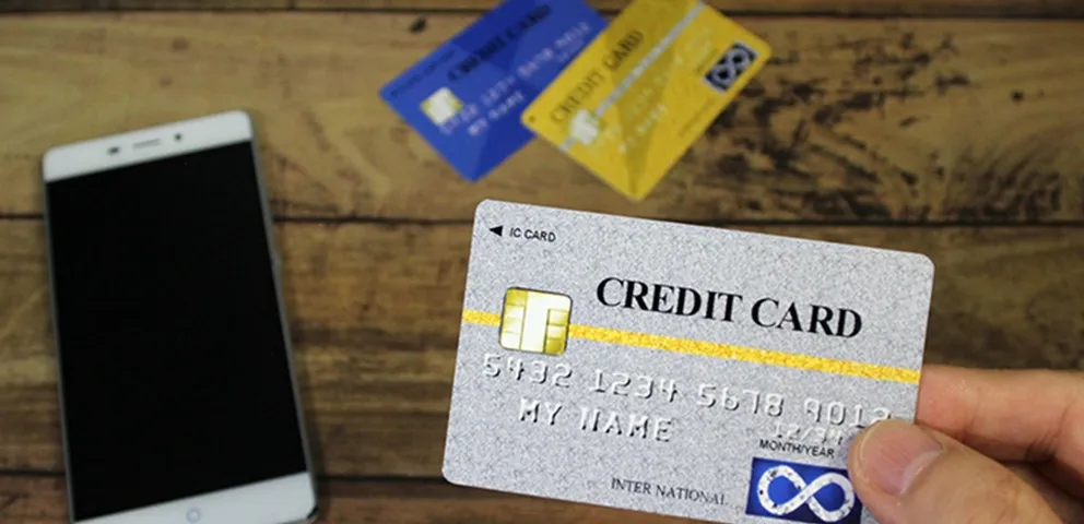 カードローンとキャッシングの違いとは?使い分け方もご紹介