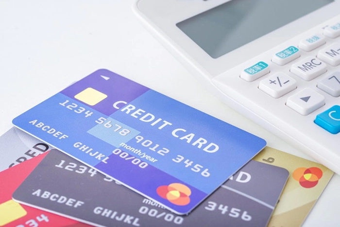 クレジットカードのキャッシングやカードローン利用する